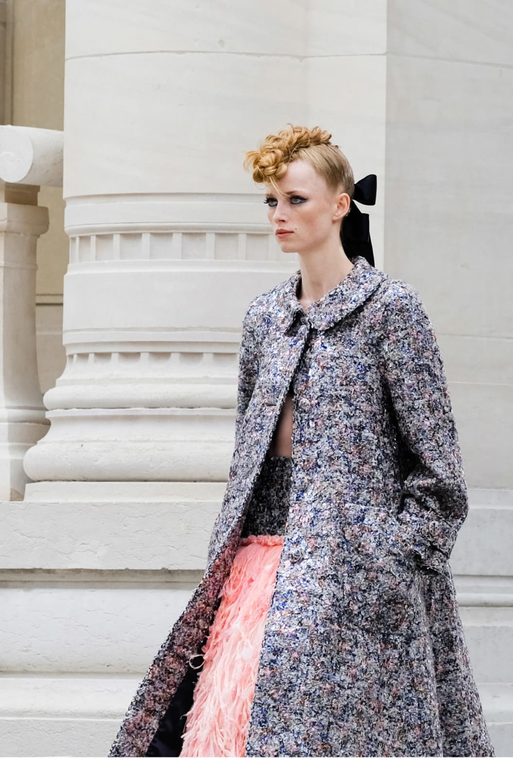 zoom - View 3 - Look 1 - Fall-winter 2021/22 Haute couture - see full sized version