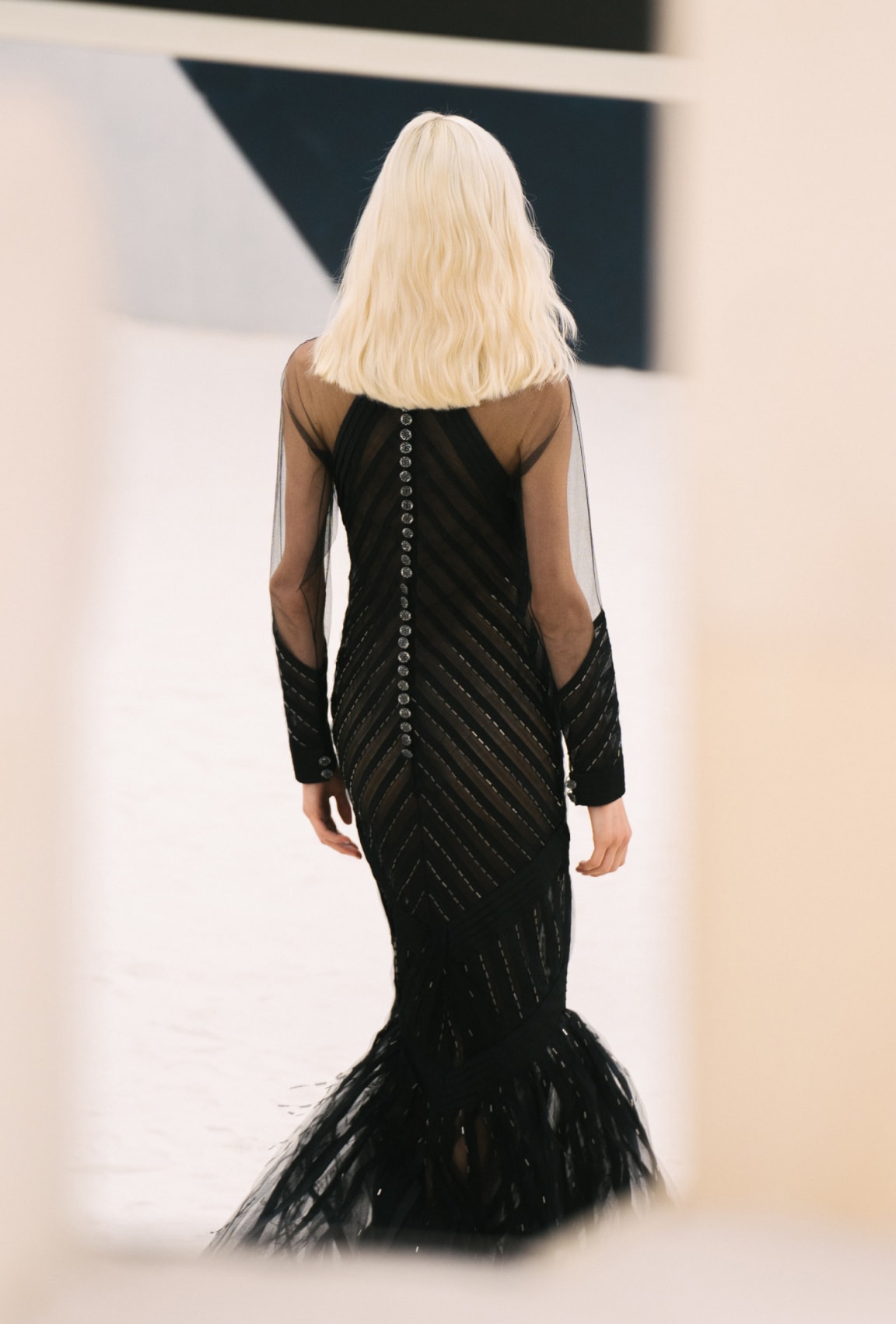 zoom - View 2 - Look 41 - Fall-winter 2022/23 Haute Couture - see full sized version