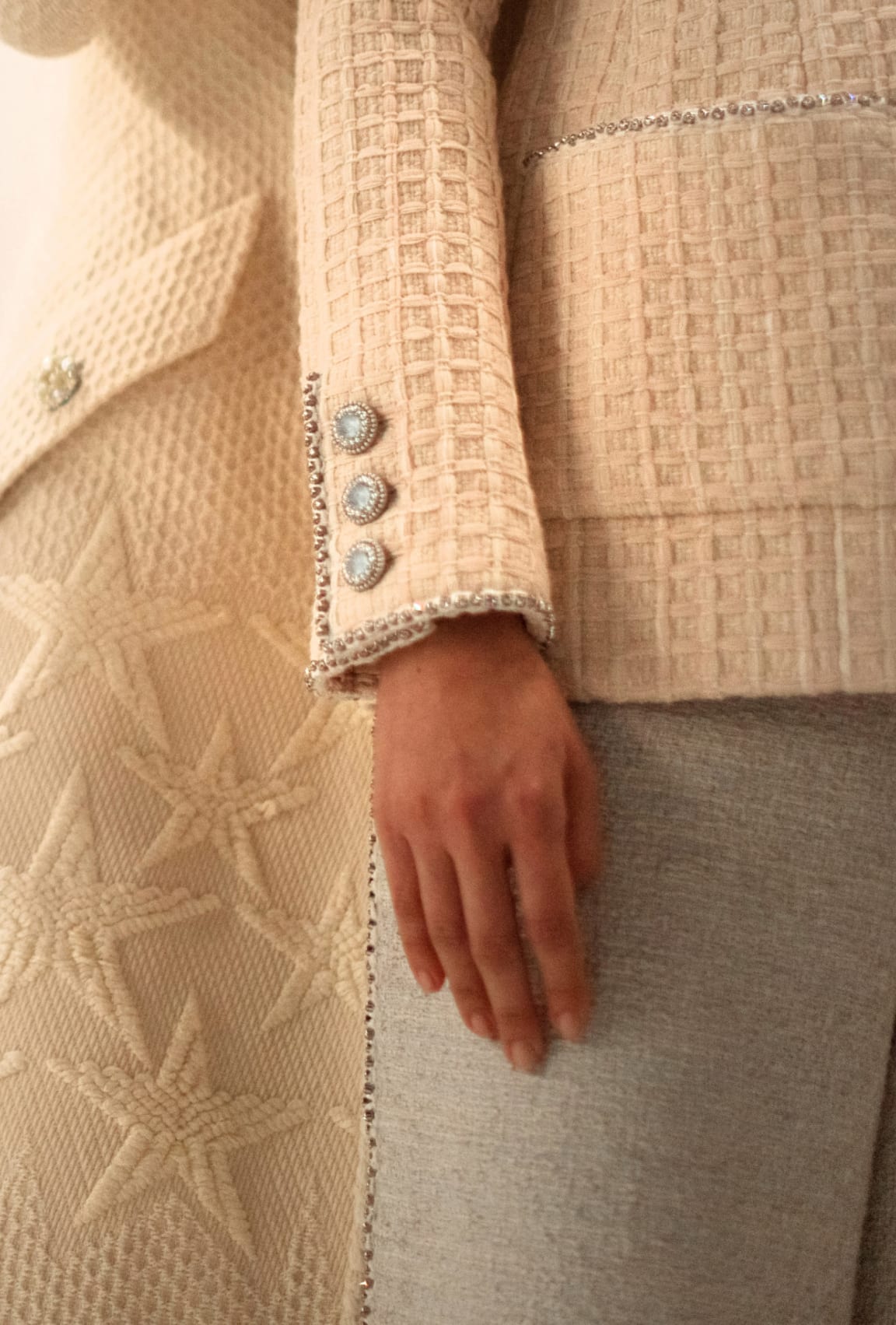 yakınlaştır - View 4 - Look 6 - Spring-summer 2022 Haute Couture - tam boy versiyonunu görün