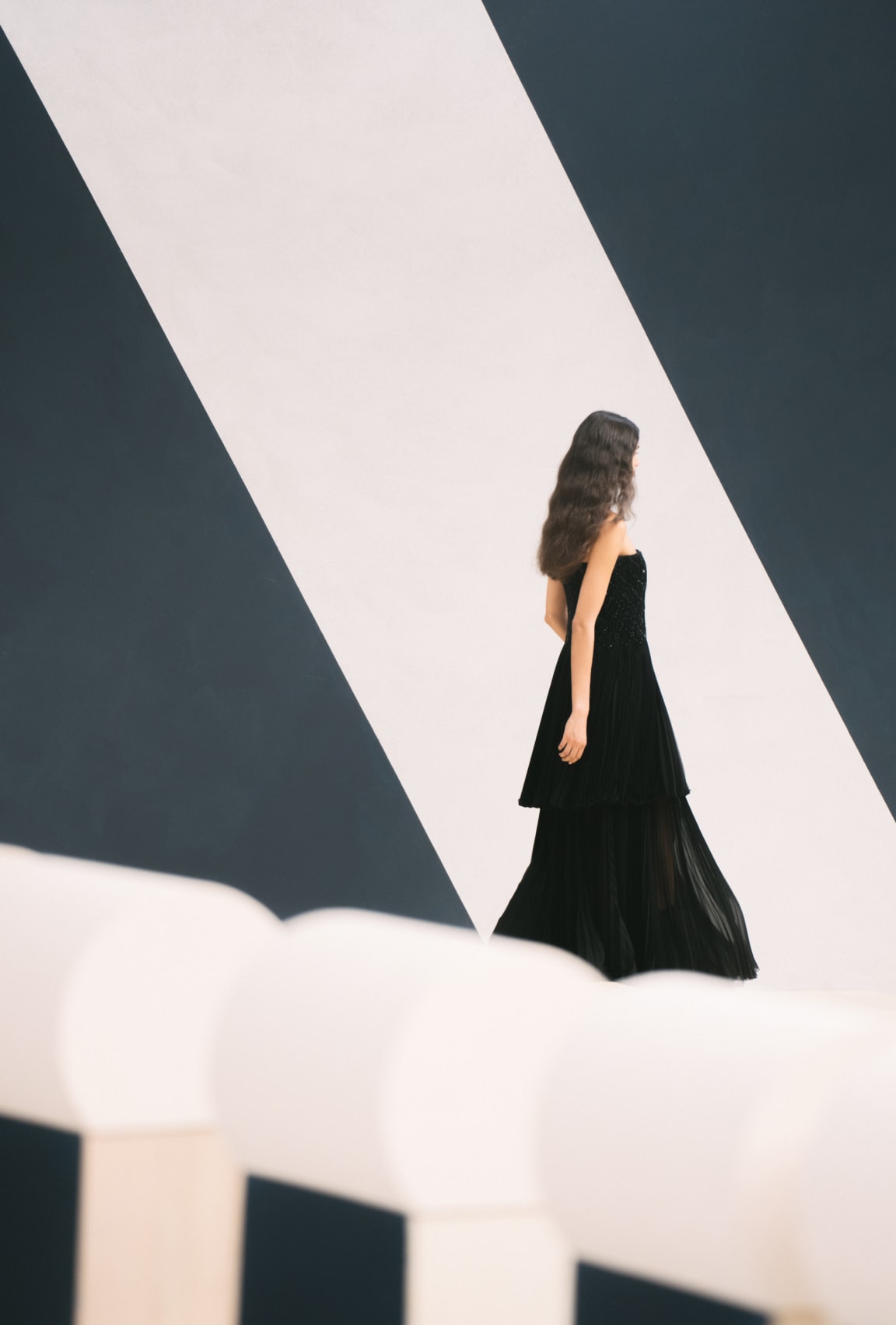 yakınlaştır - View 3 - Look 38 - Fall-winter 2022/23 Haute Couture - tam boy versiyonunu görün