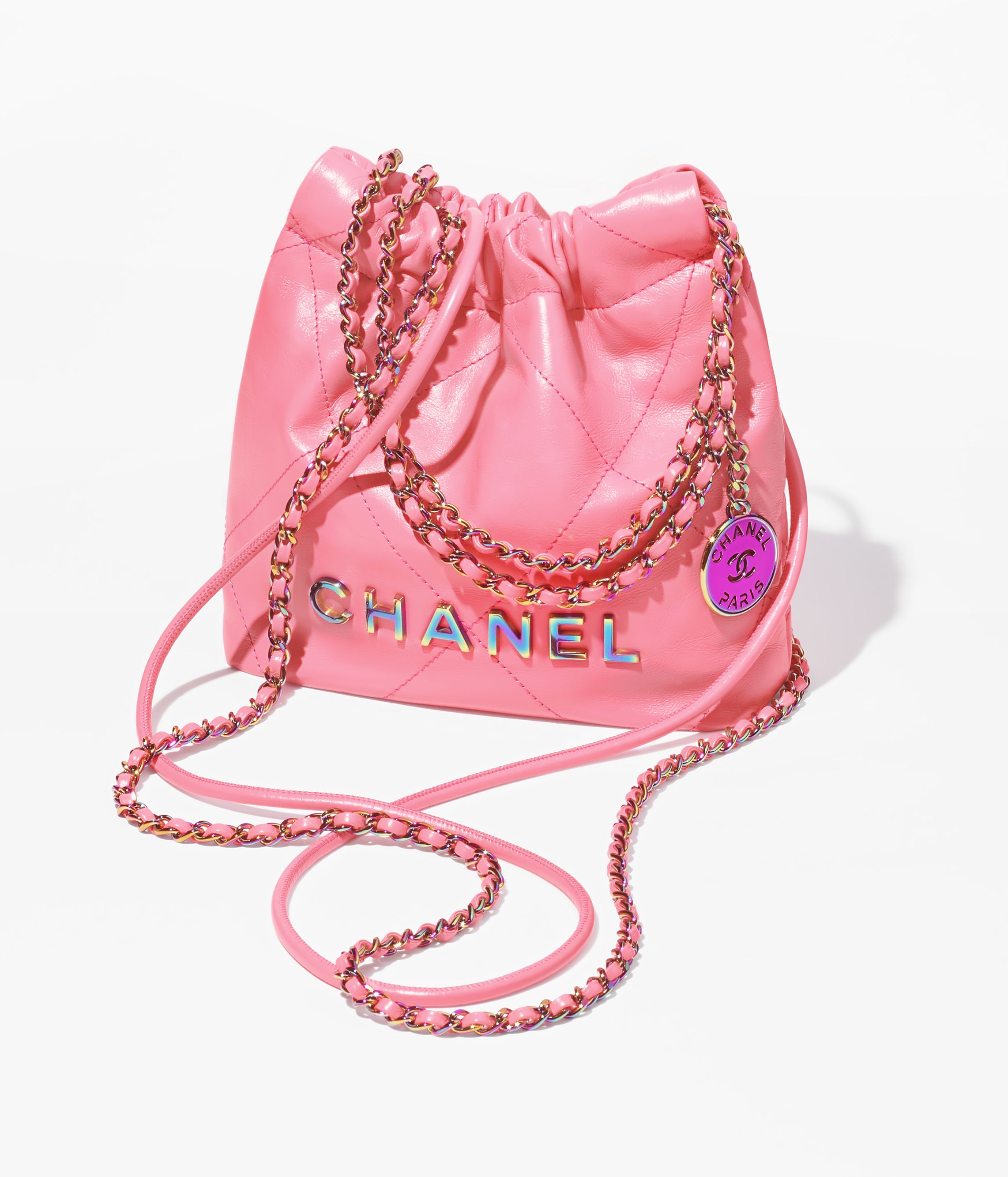 Chanel 22 ミニ ハンドバッグ、シャイニー カーフスキン
