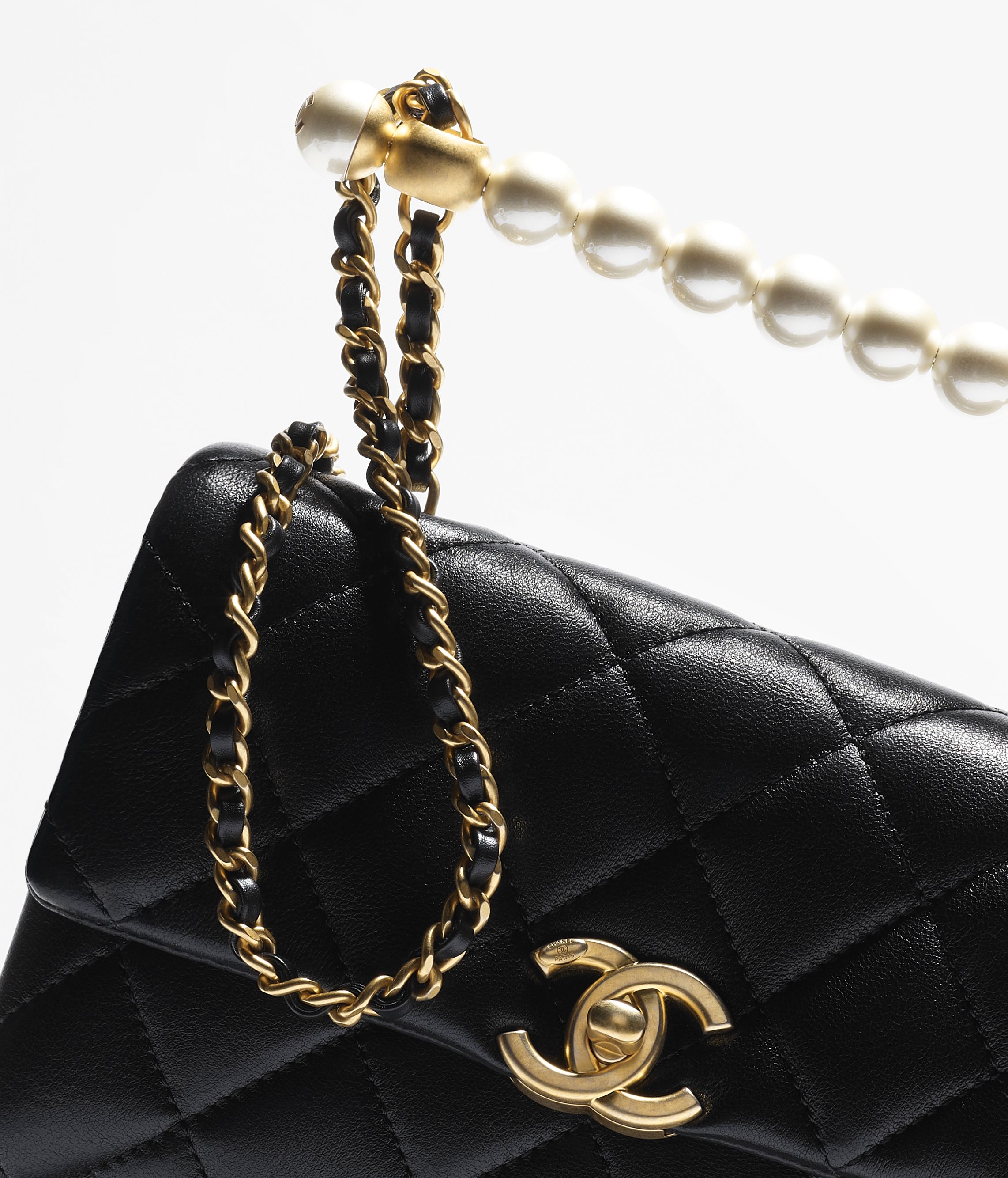 Chanel pearl handbag top