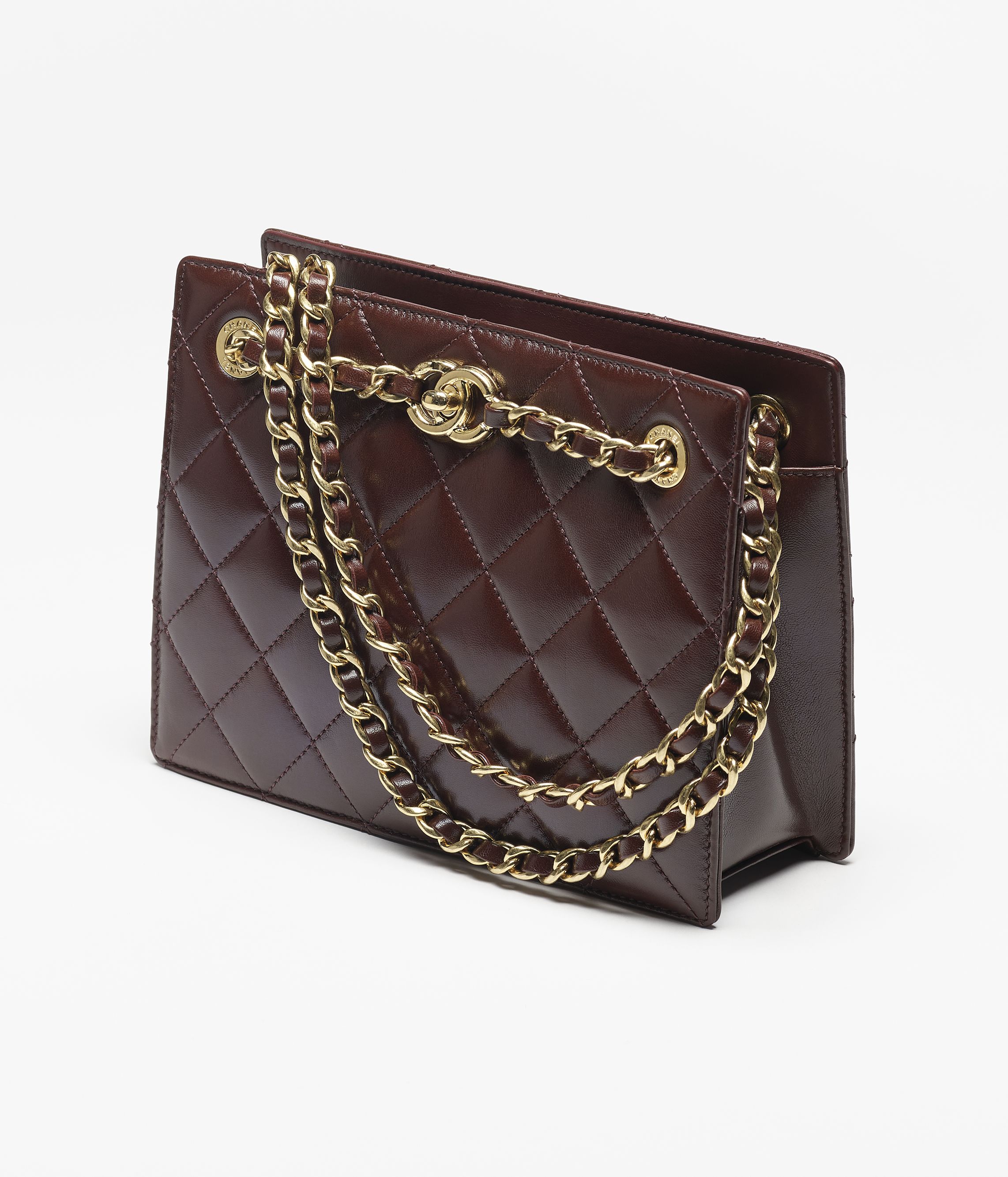 Maxi clutch bag Grained shiny calfskin gold tone metal black Fashion CHANEL