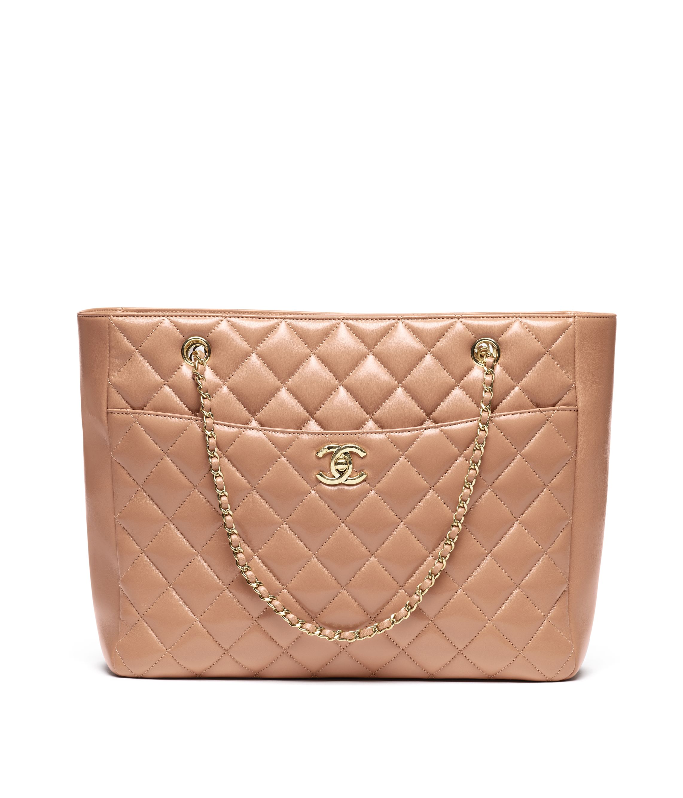 スモール ショッピング バッグ、シャイニー ラムスキン、キャメル — ファッション | CHANEL シャネル
