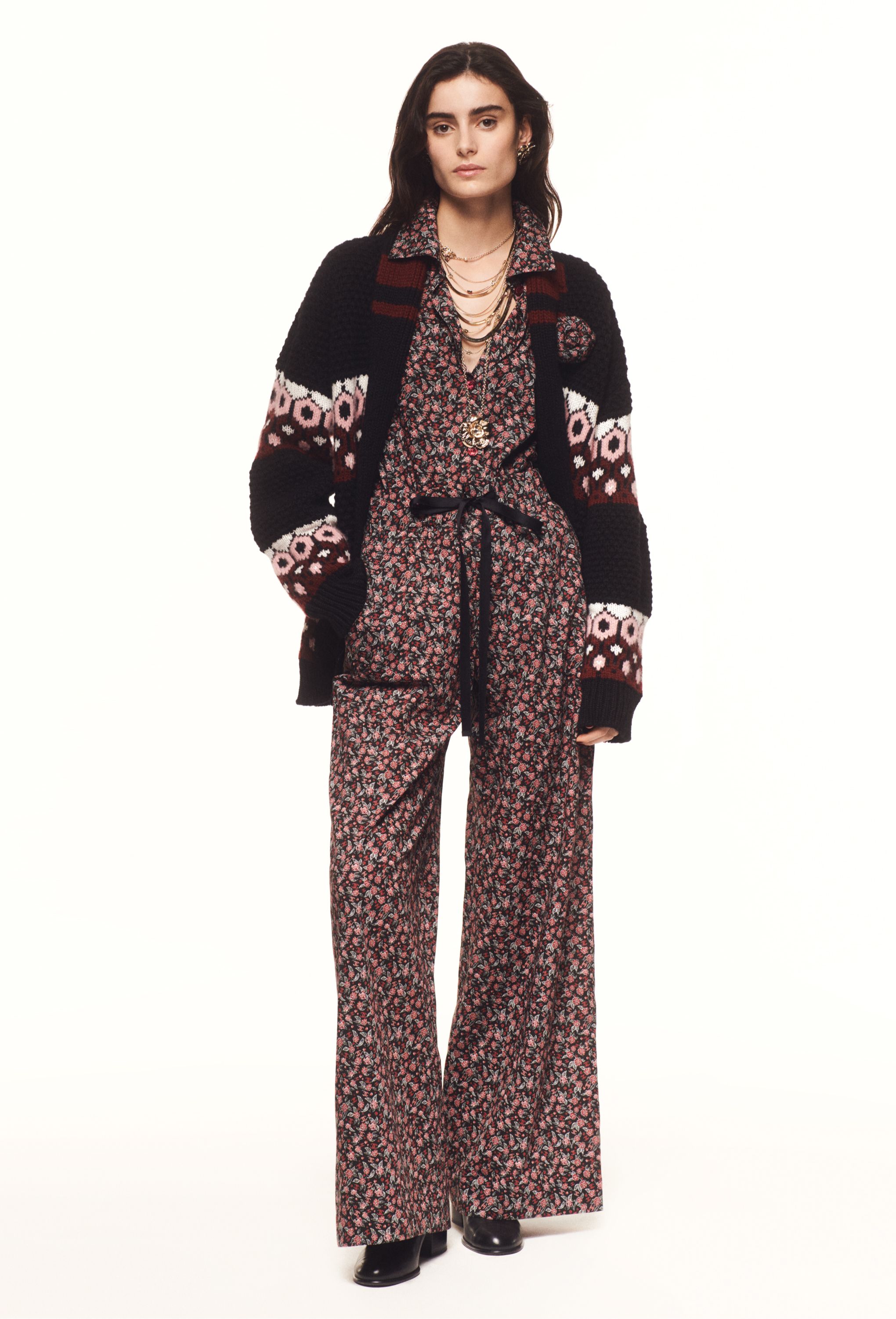 ジャケット - カシミヤ、ブラック、バーガンディー、ライトピンク & ホワイト — ファッション | CHANEL シャネル