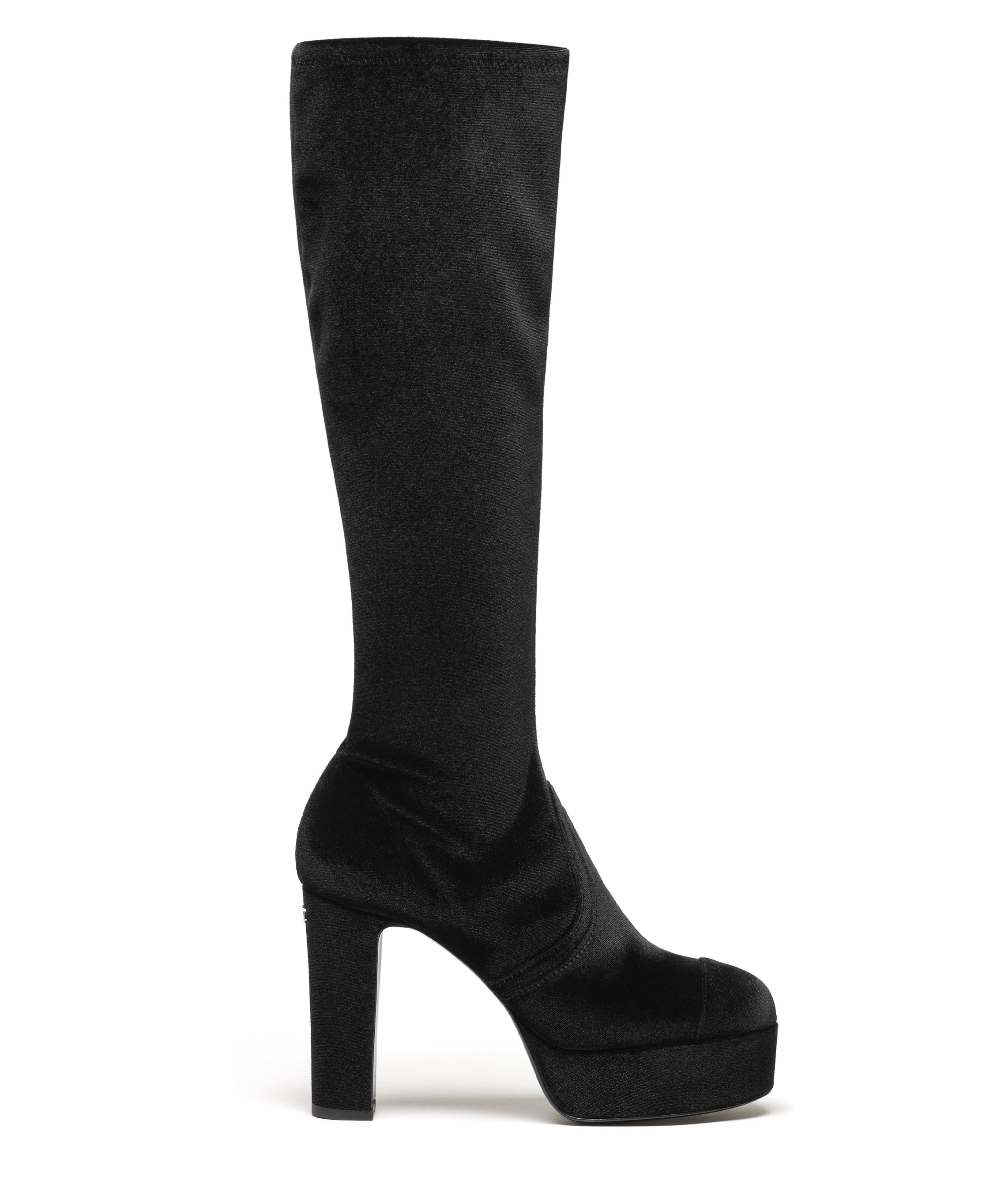 Chanel perfection lumiere velvet boots 2025
