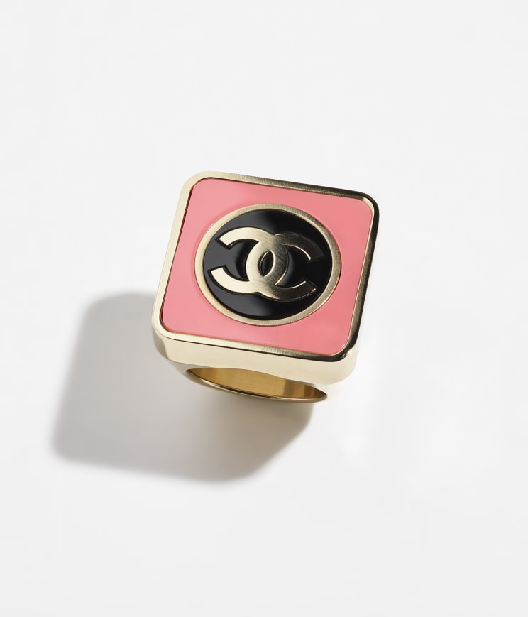 Chanel CC logo gold metal black enamel brooch VintageUnited #2 Chanel CC logo gold metal black enamel brooch VintageUnited