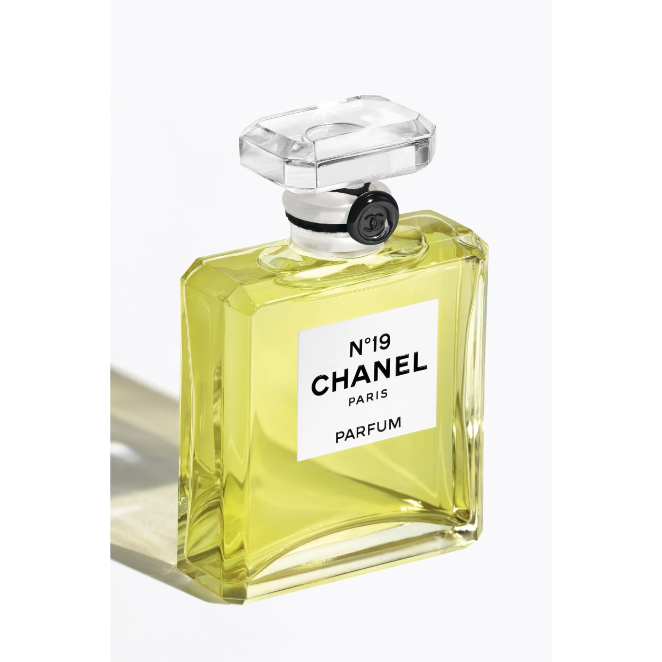 【特価】 - ml 15 - パルファム N°19 シャネル Fragrance シャネル CHANEL | 香水(女性用)