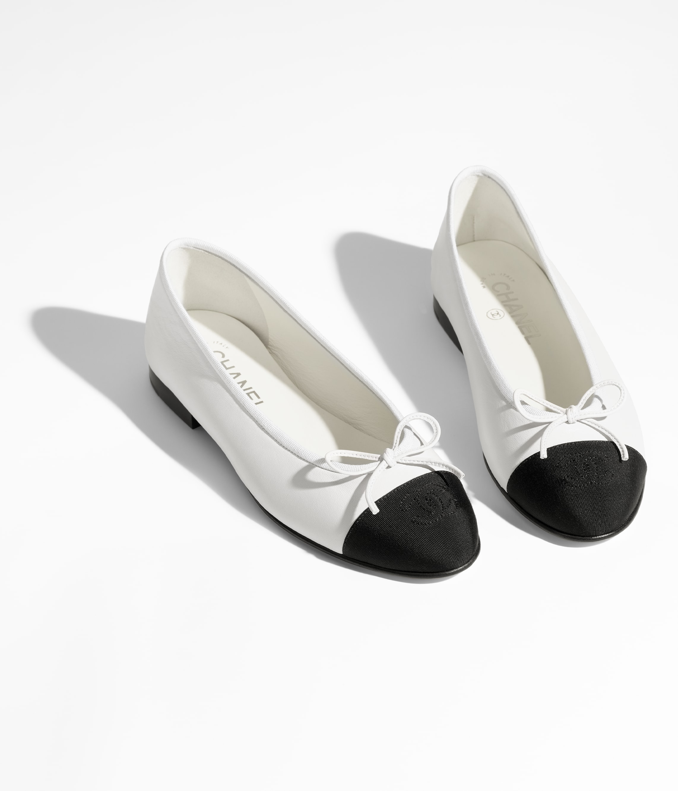 Ballet flats Lambskin grosgrain white black Fashion CHANEL