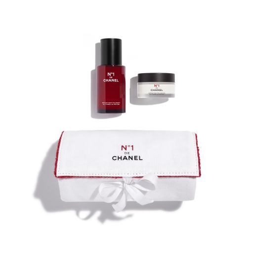 Chanel N°1 De  Revitalizing Duo 1.0 Fl. Oz. N°1 De  Revitalizing Serum And 0.5 Oz. N°1 De Chane In White