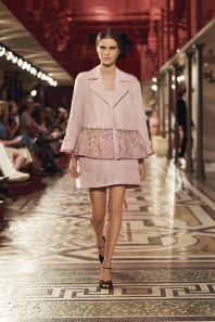 Look 32