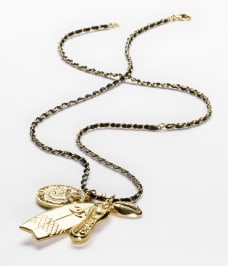 Long collier à pendentif