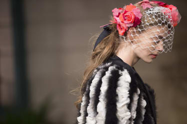 roses-and-veils