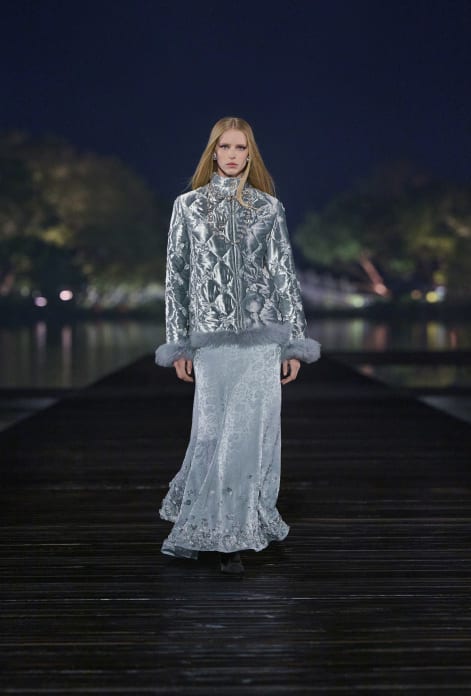 zoom - Image 1 - Look 61 - see full sized version