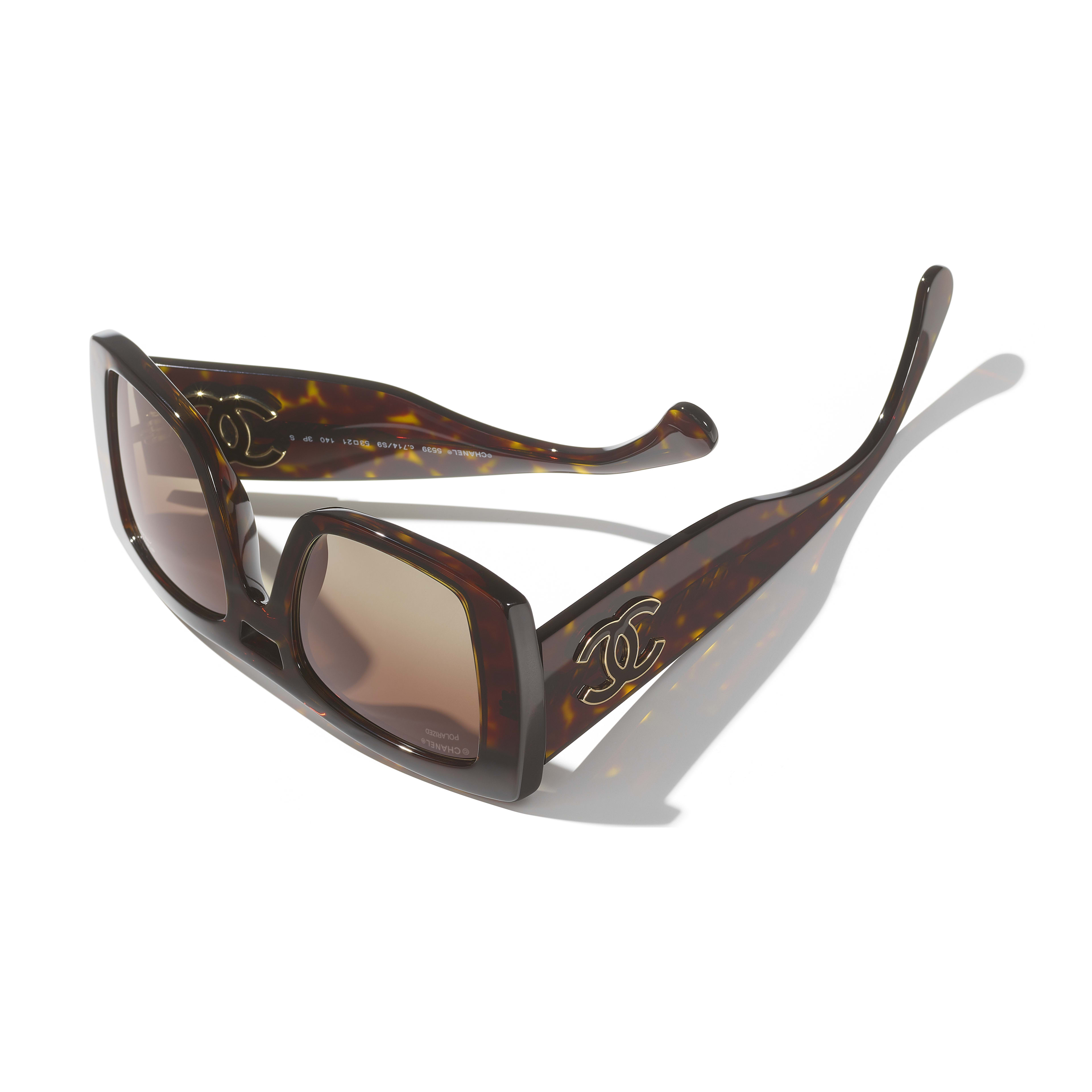 Occhiali  modello pilota da sole - Tartaruga scuro - Acetato - CHANEL - Immagine extra