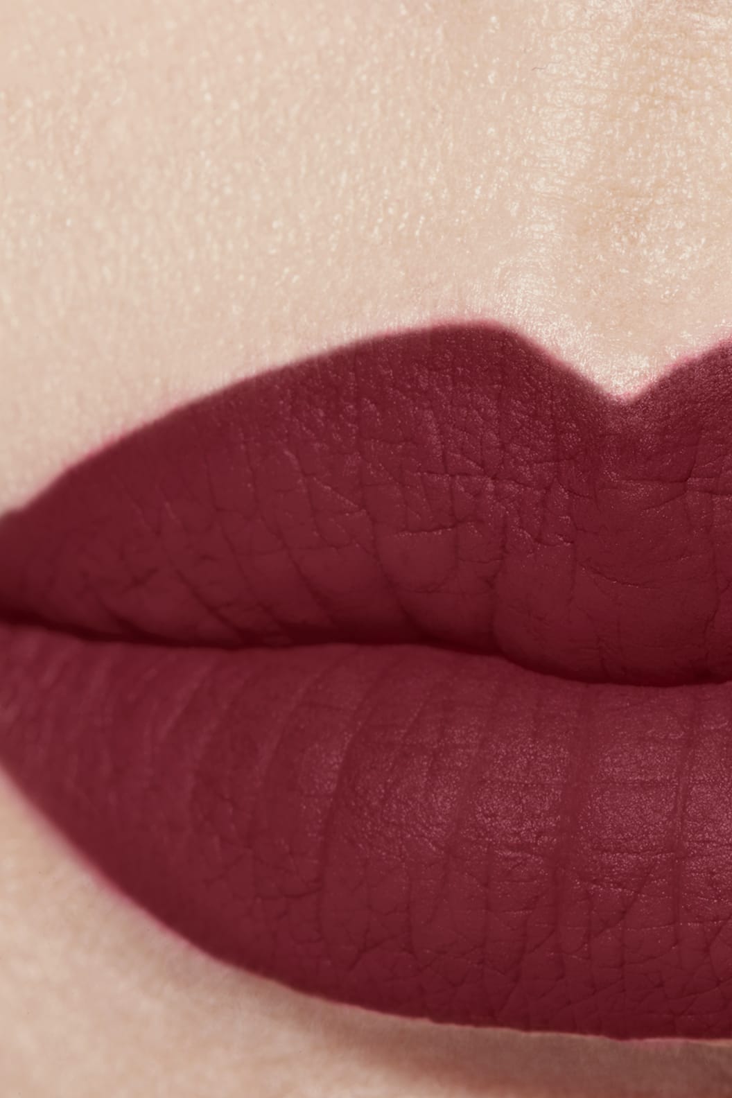 ROUGE ALLURE VELVET EXTRÊME Intense matte lip colour 116