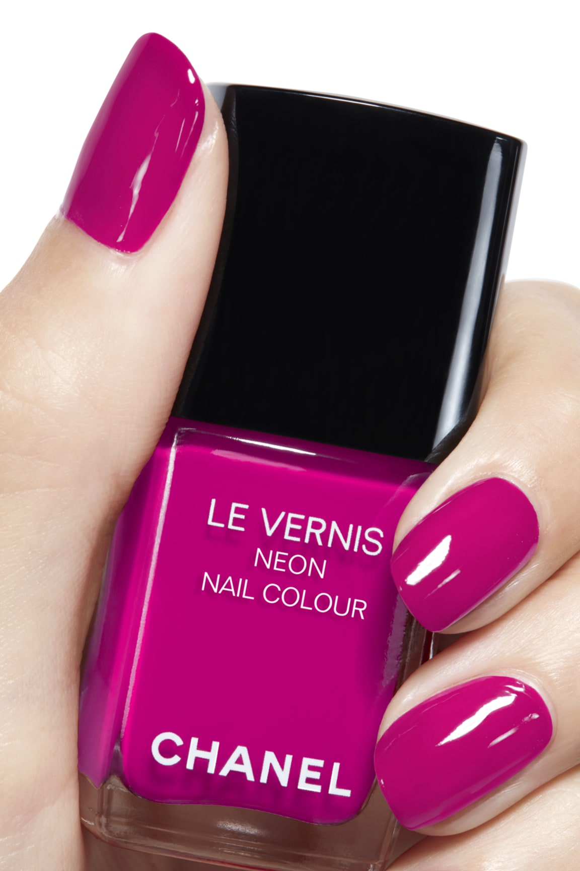 ภาพการใช้เมคอัพ 2 - LE VERNIS NEON NAIL COLOUR 648 - TECHNO BLOOM