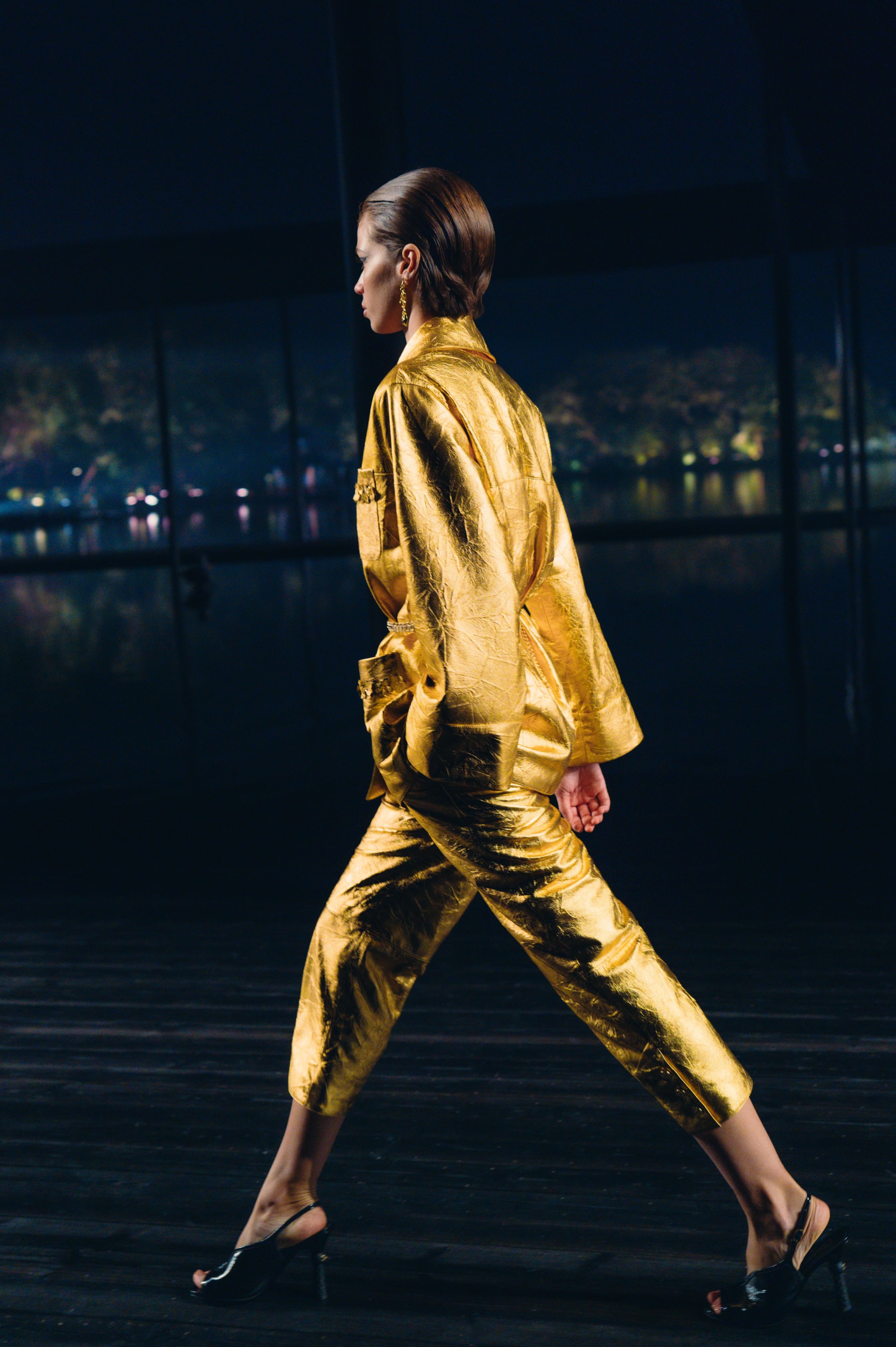 Image 2 - Look  47