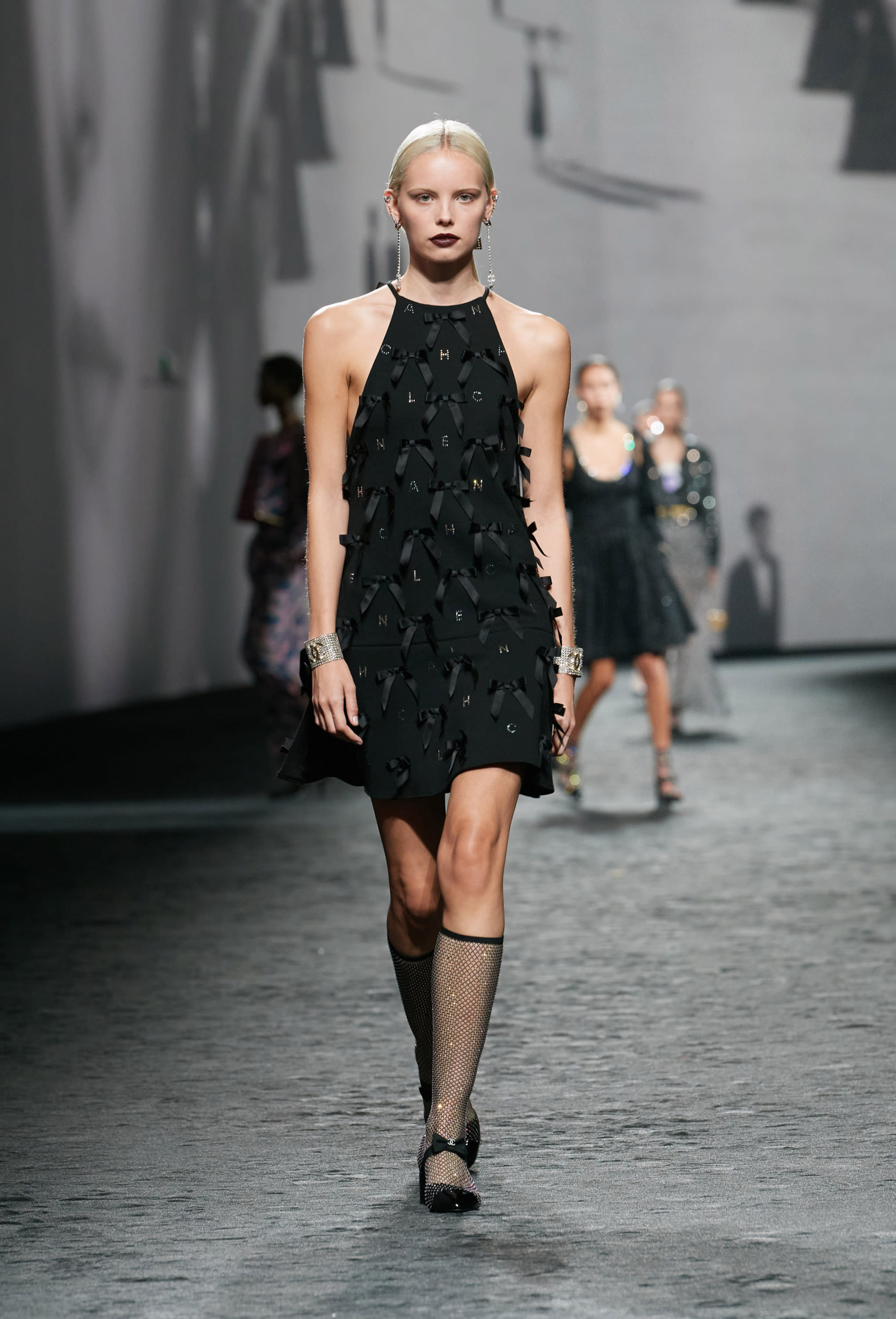 ドレス - ウール ジャージー、ブラック — ファッション | CHANEL シャネル