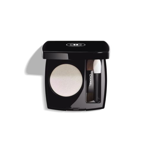 Chanel Ombre Essentielle Multi-use Top Coat In White