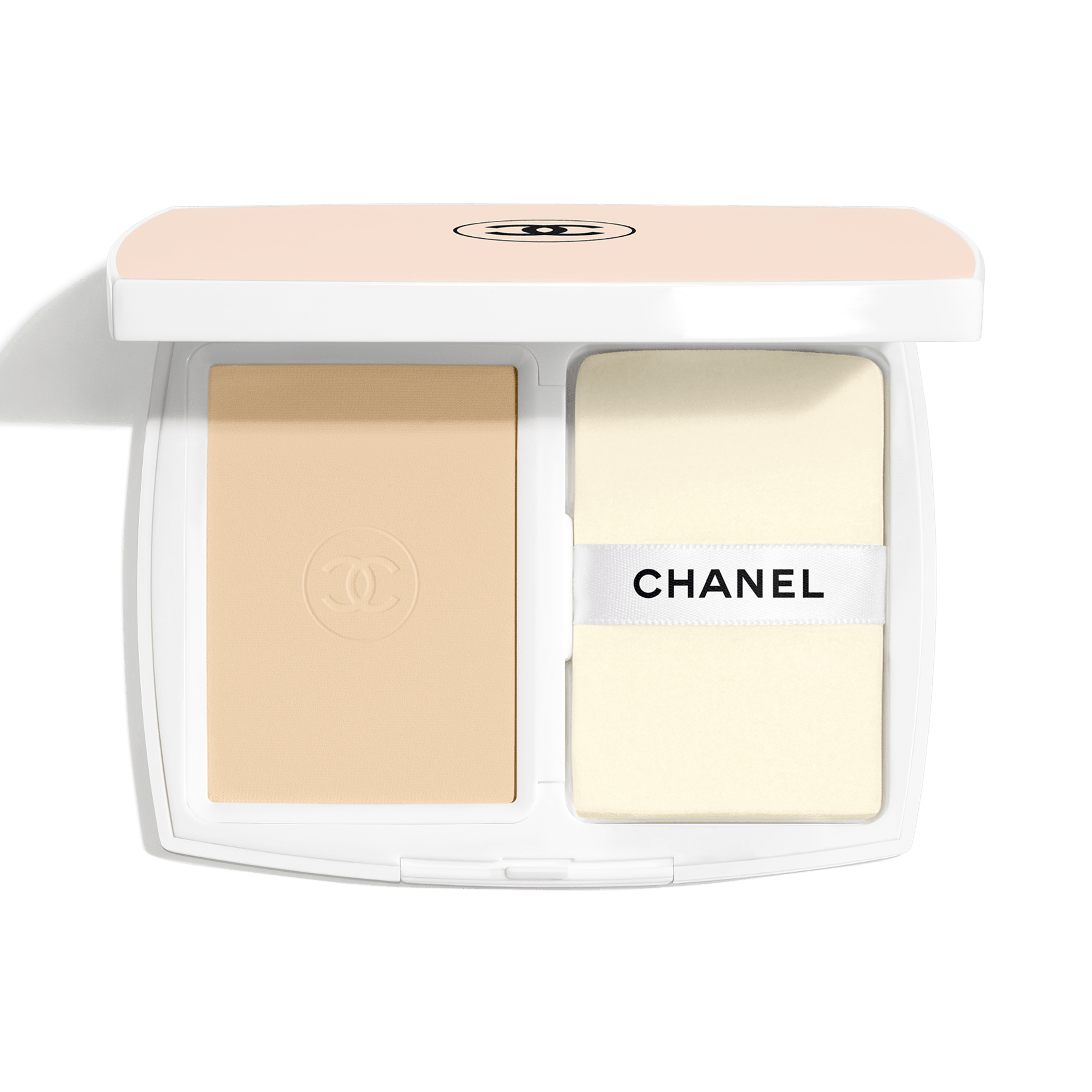 CHANEL★パウダリーファンデーション