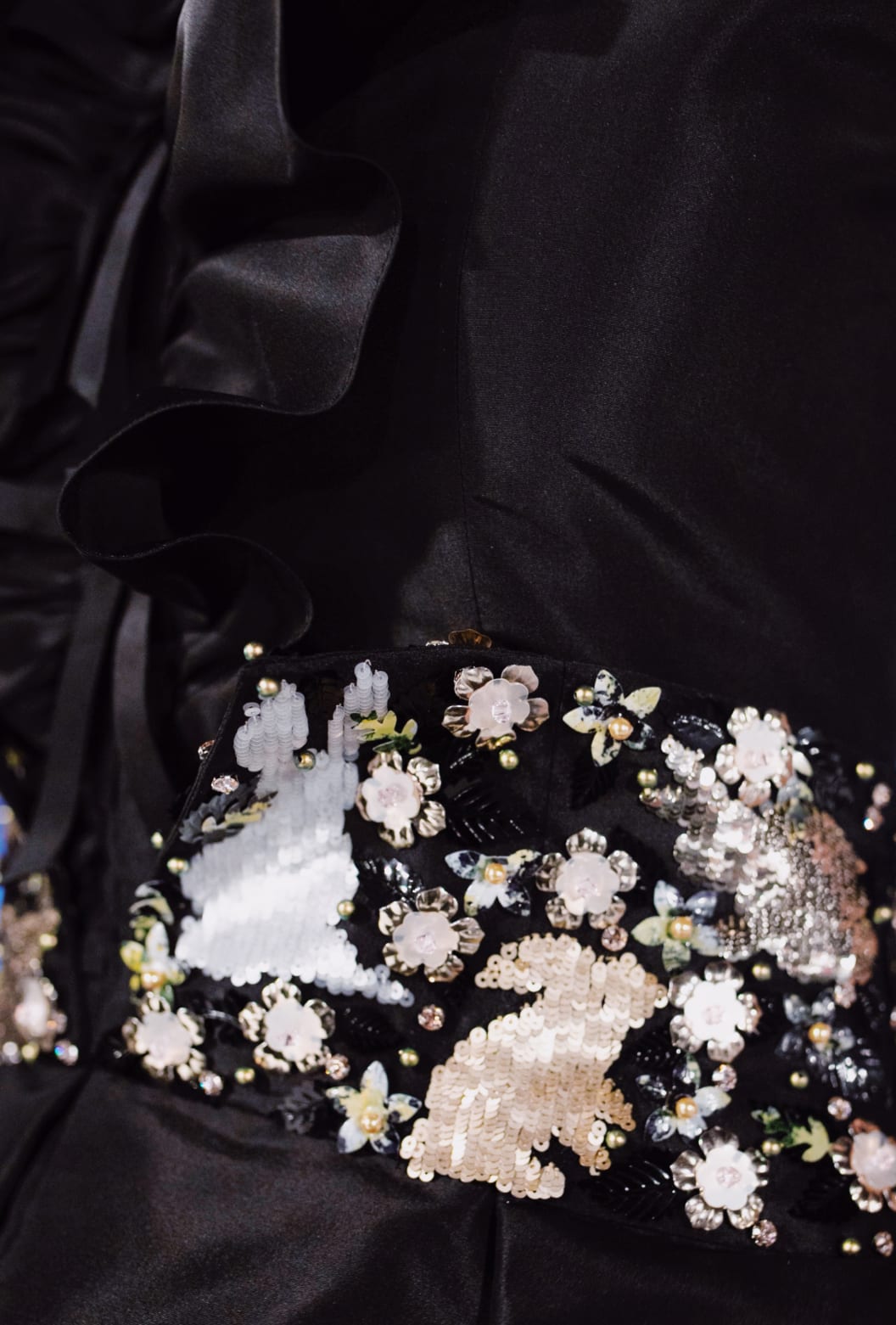 zoom - View 2 - Look 28 - Spring-Summer 2023 Haute-Couture - see full sized version