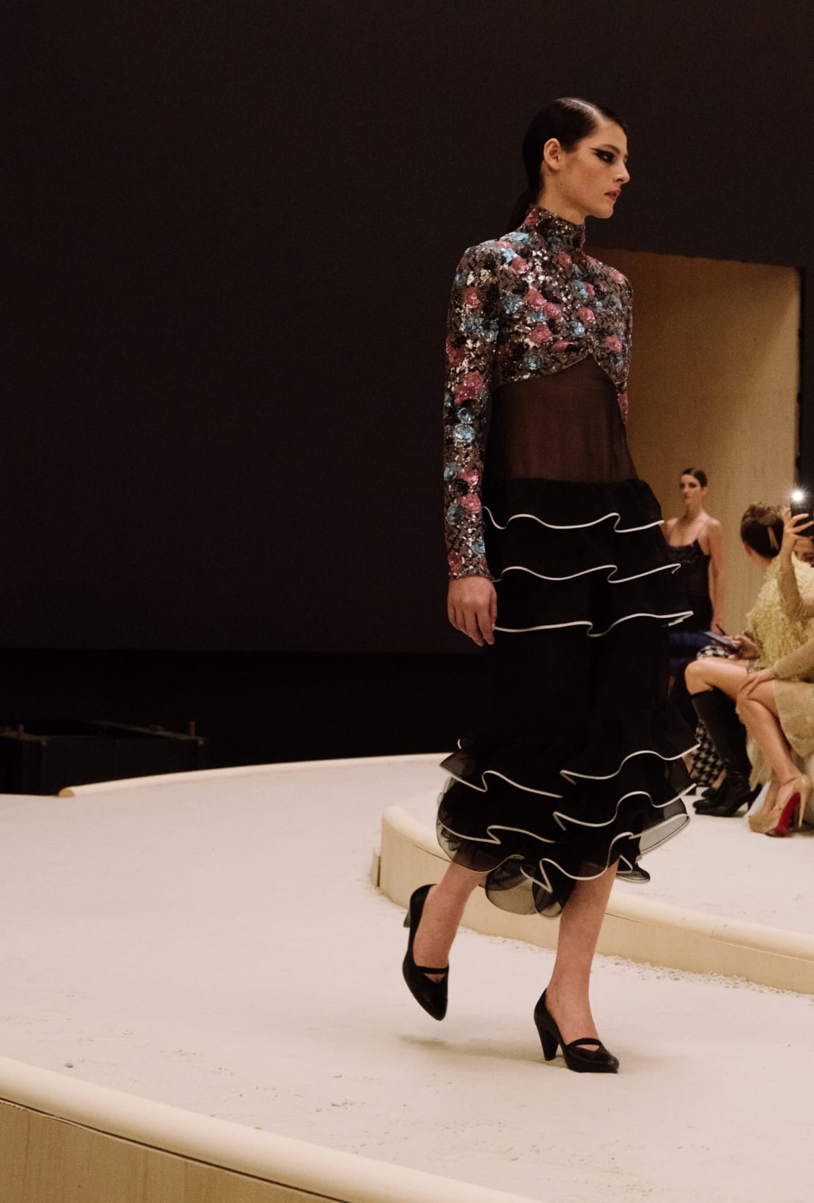 zoom - View 3 - Look 31 - Spring-summer 2022 Haute Couture - see full sized version
