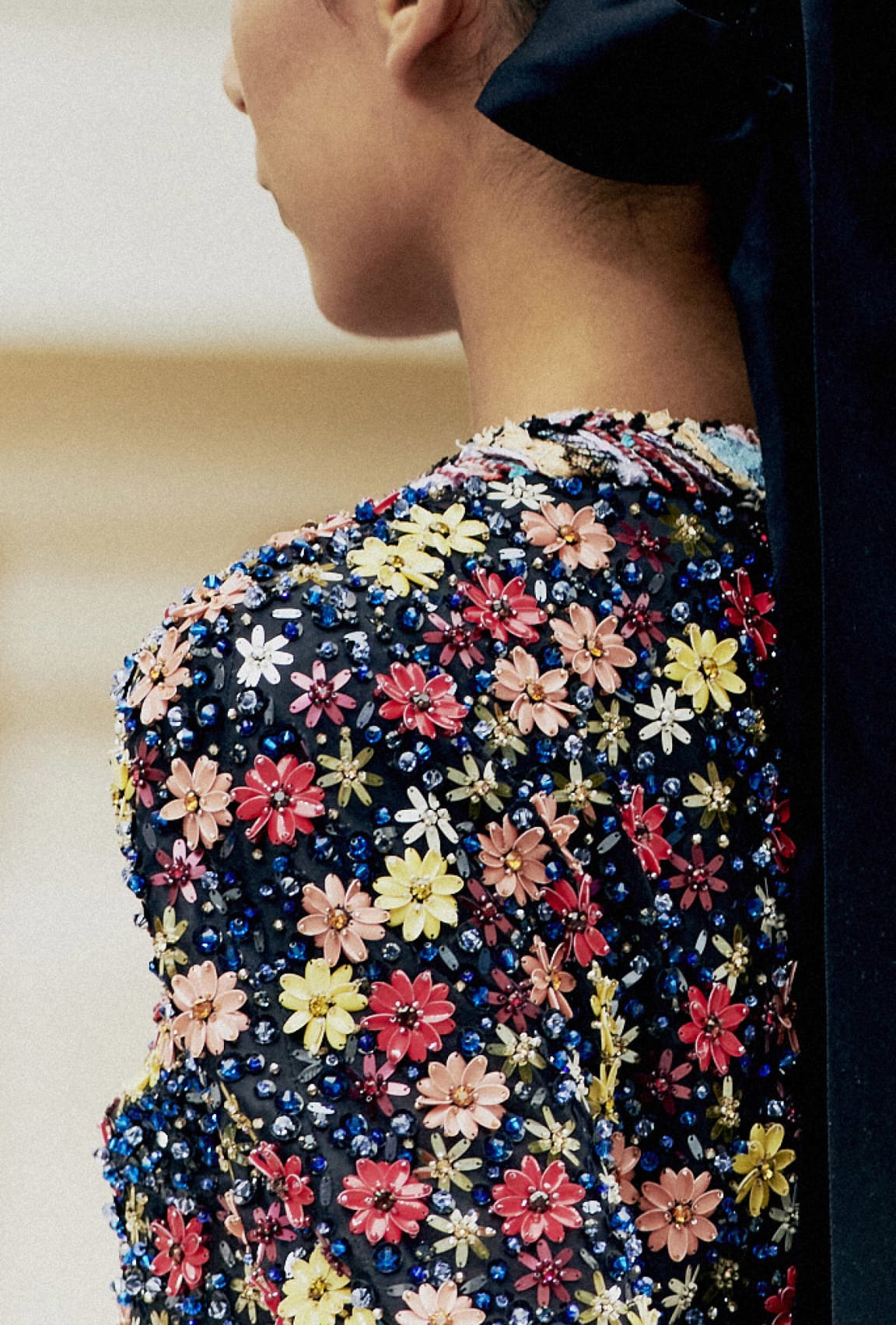 zoom - View 4 - Look 19 - Fall-winter 2021/22 Haute couture - see full sized version