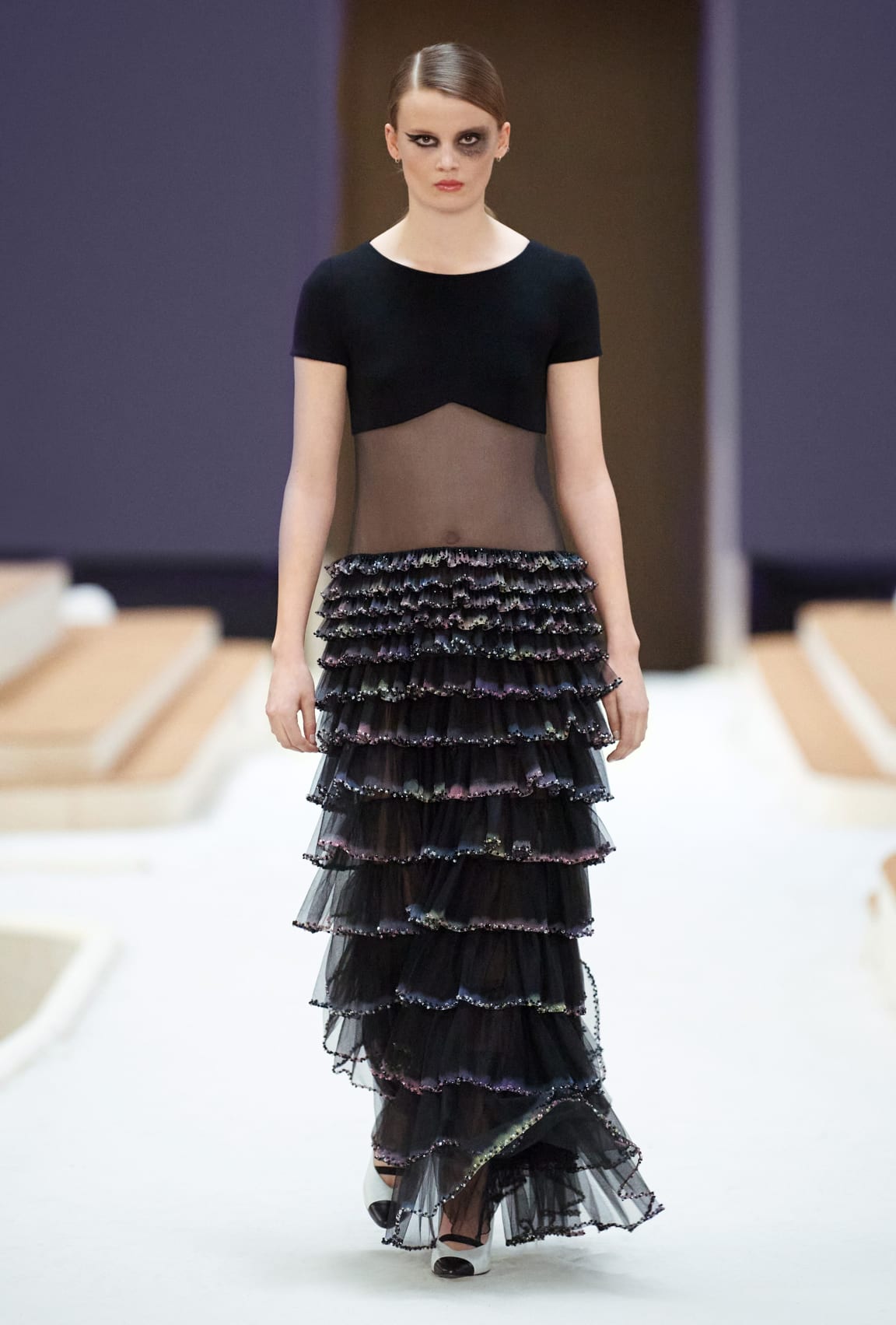 zoom - Image 1 - Look 30 - see full sized version